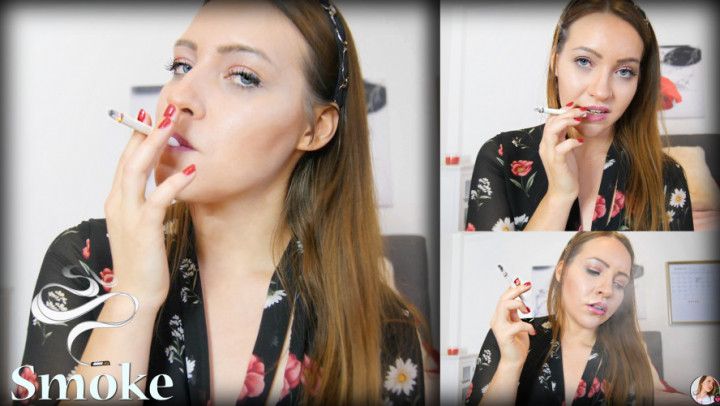 Poster for Girlfriend Learns To Smoke - Manyvids Star - Missmilarose - Solo Female, Fetish, Brunette (Фетиш)