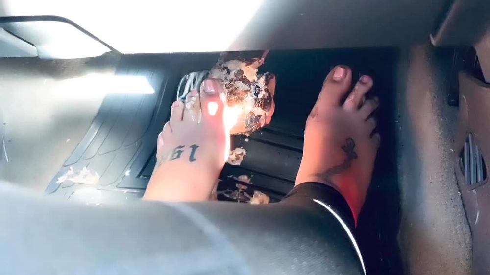 Poster for Drea_Xoxo - Manyvids Girl - Messy Pedal Pumping 3 - Barefoot, Sfw