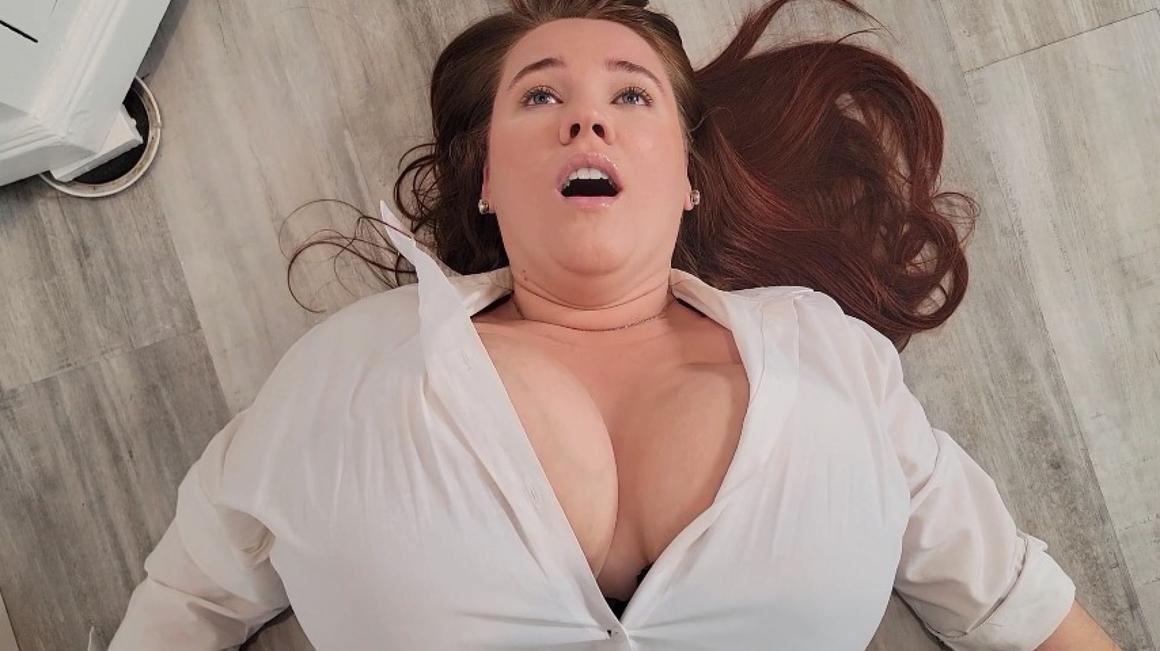 Poster for Stressed Busty Redhead Has A Heart Attack - Annabelle Rogers - Manyvids Star - Bigboobs, Cpr, Redhead (Аннабель Роджерс)