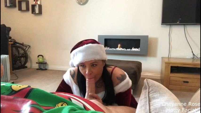 Poster for Mattyfacial Naughty Mrs Claus Gets Fucked - Mattyfacial - Manyvids Girl - Doggystyle, Face Fucking, Facials (Уход За Лицом)