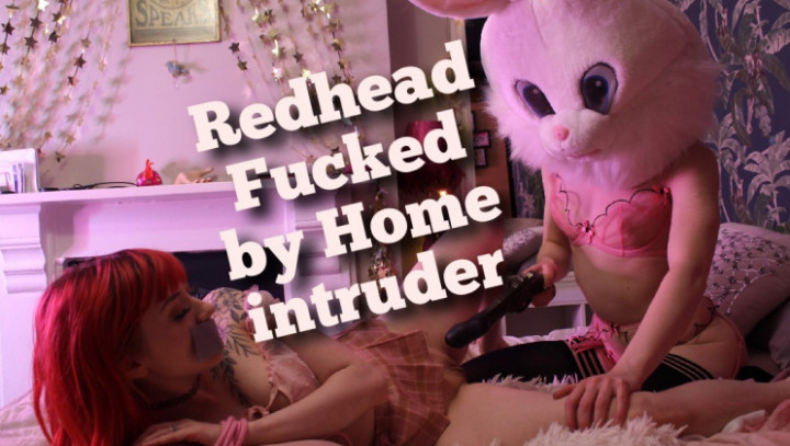 Poster for Home Intruder Fucks Petite Readhead - Manyvids Girl - Evaray - Girl Girl, Redhead (Эварай Рыжая)