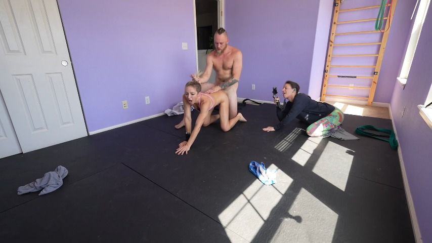 Poster for Manyvids Model - Lora Cross - Bts Lora Cross V Andy Savage Sex Wrestling - August 18, 2023 - Behind The Scene, Xxx Hardcore (Лора Кросс За Сценой)