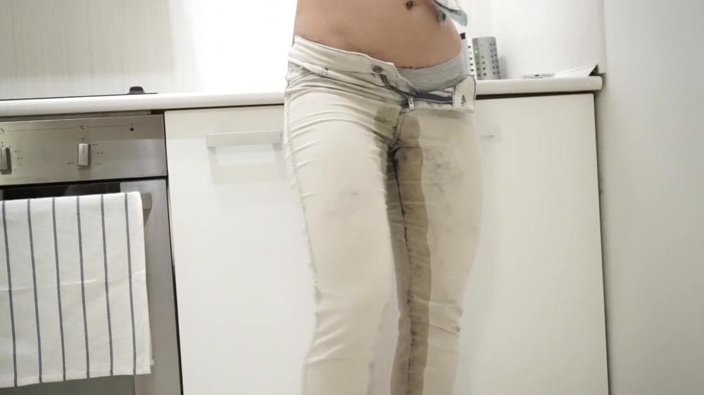 Poster for Gymbabe Wet Jeans I Squirt A Huge Load - Manyvids Star - Gymbabe - Gymbabe