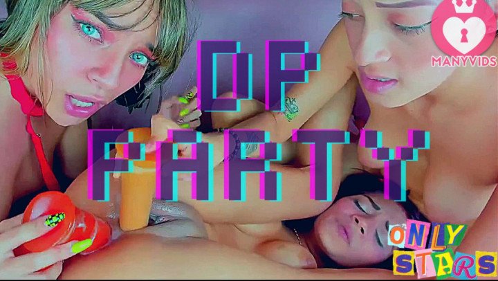 Poster for Onlystars Dp And Spitted And Wet Pussy And Ass - Manyvids Girl - Onlystars - Dps, Lesbians, Dildo Fucking (Трах С Фаллоимитатором)