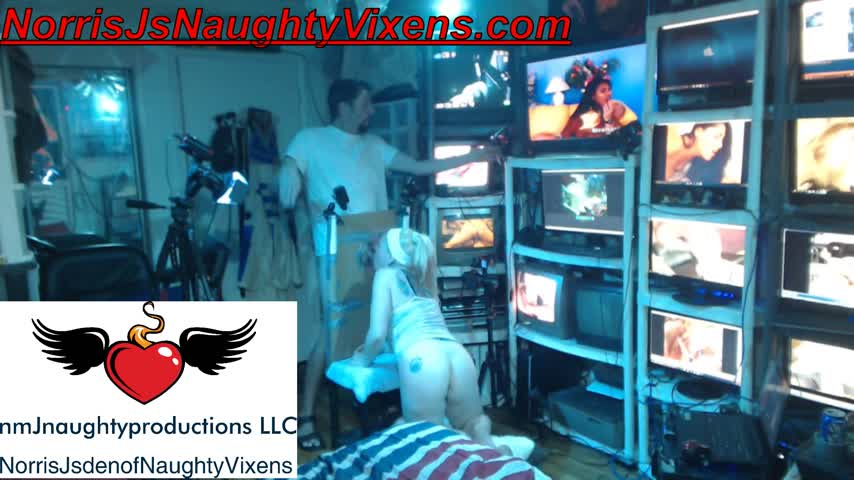 Poster for Nmjnaughtyvixens - Adult Theater Bj From Dumb Blond Bitch - Manyvids Model - Adulttheater, Cuckolding, Gloryhole (Взрослый Театр)