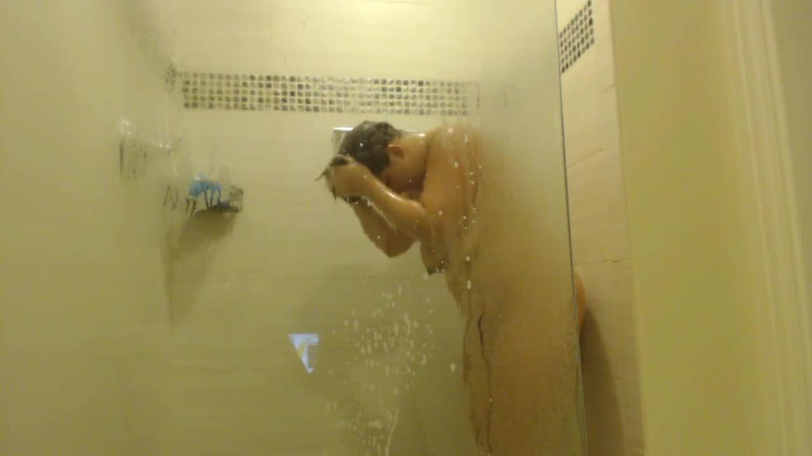 Poster for Manyvids Girl - Paypeaches - Shower Time - January 07, 2017 - Shower, Shower Scenes, Voyeur Cams (Камеры Вуайеристов)