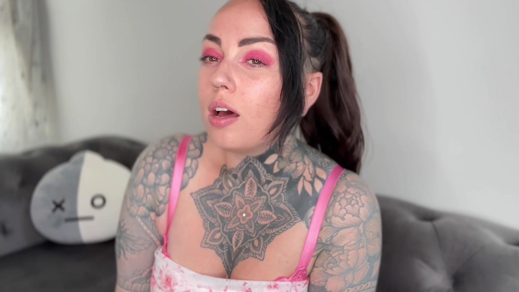 "MissValentina" femaledomination, femdom, femdompov, homewrecker Homewrecker Next Door Manyvids