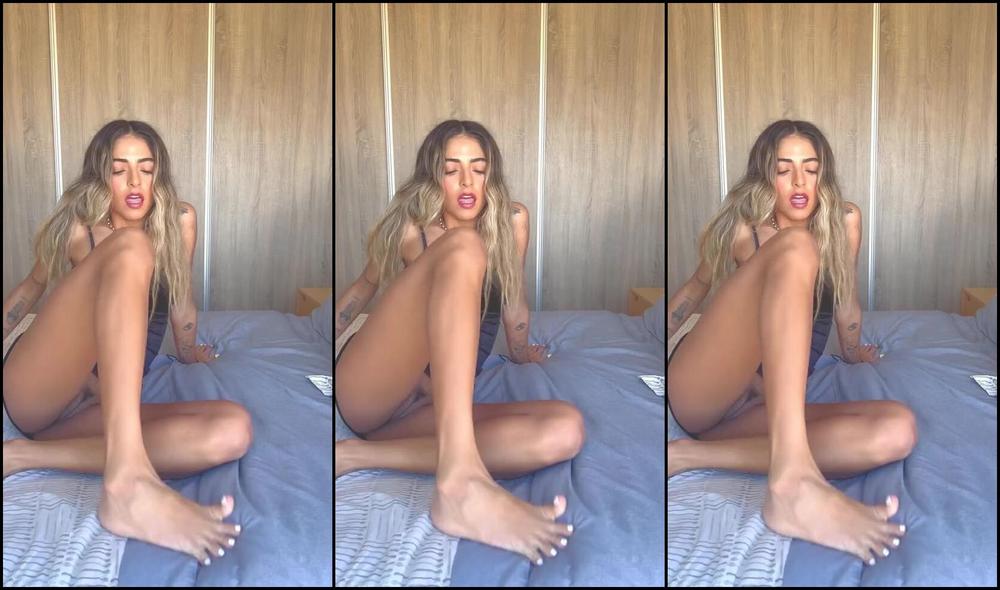 Kim Rampersad dominates with feet & femdom in Onlyfans video