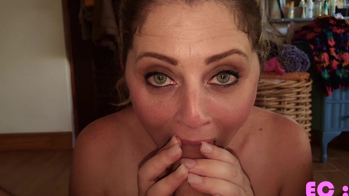 Pinkcandyec Trying To Do A Crossed Eye Blowjob 720P